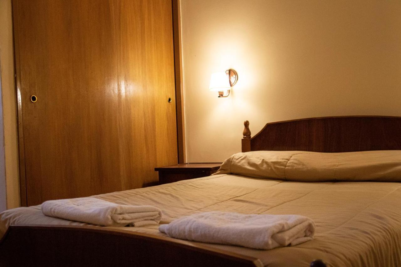 Hotel Provincia Трелев Екстериор снимка