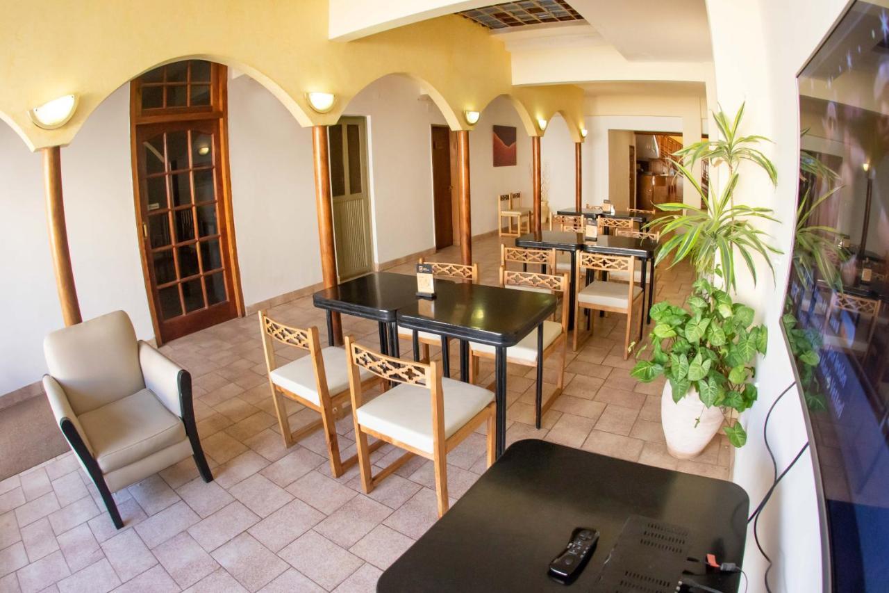 Hotel Provincia Трелев Екстериор снимка