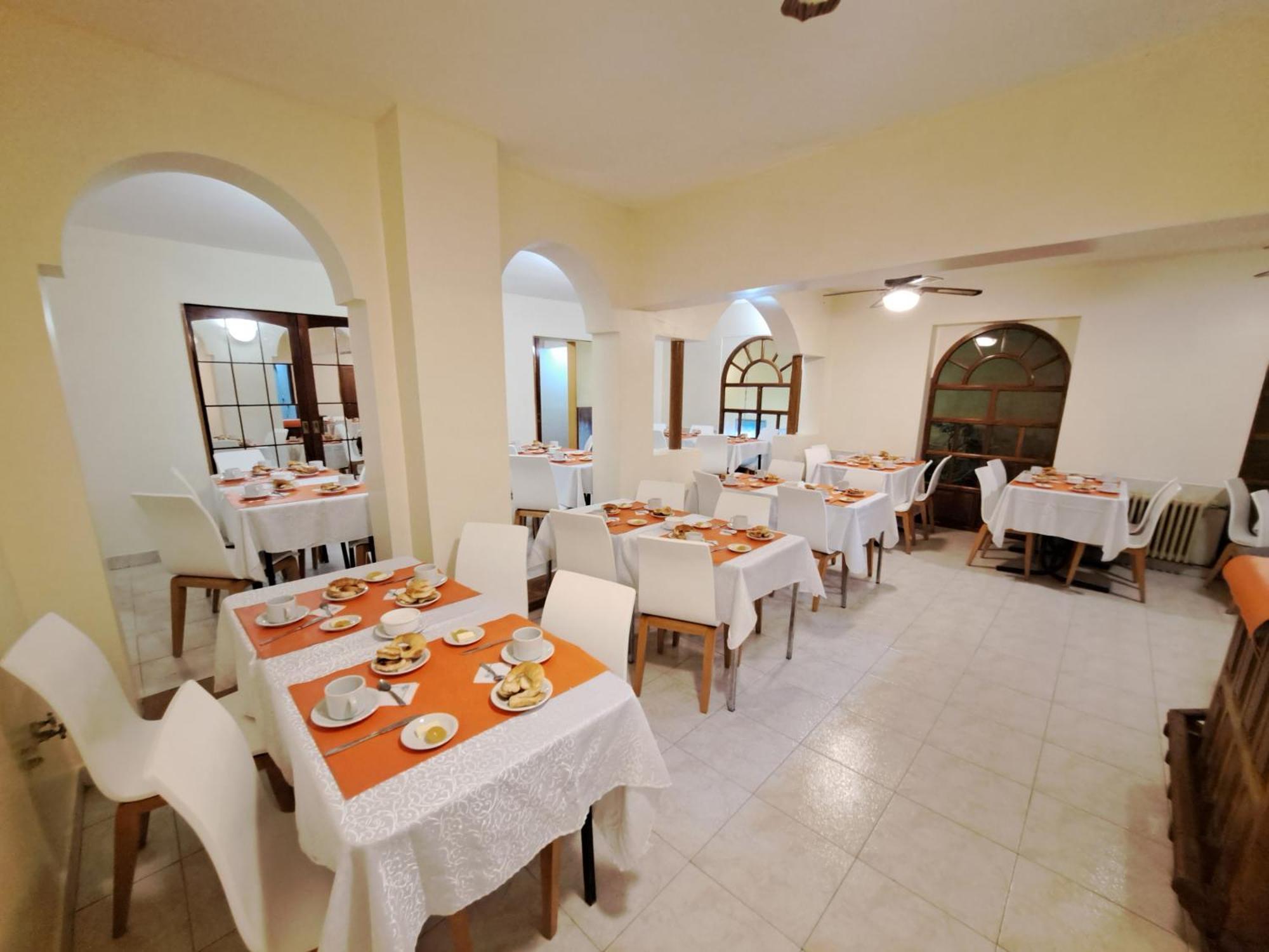 Hotel Provincia Трелев Екстериор снимка