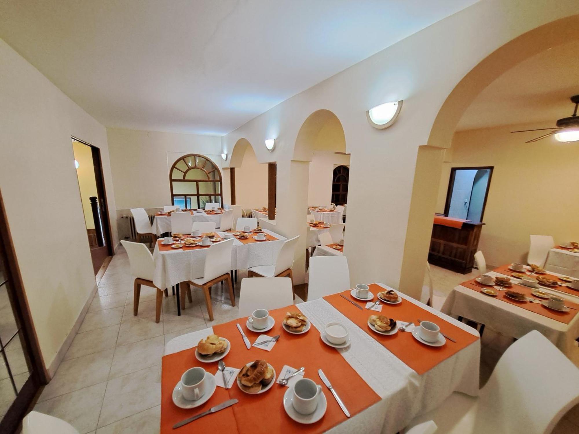 Hotel Provincia Трелев Екстериор снимка